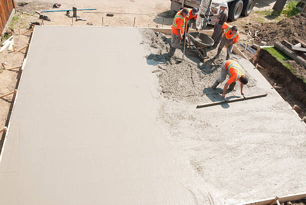 Best Concrete Contractor Near Me  in Lawton, MI